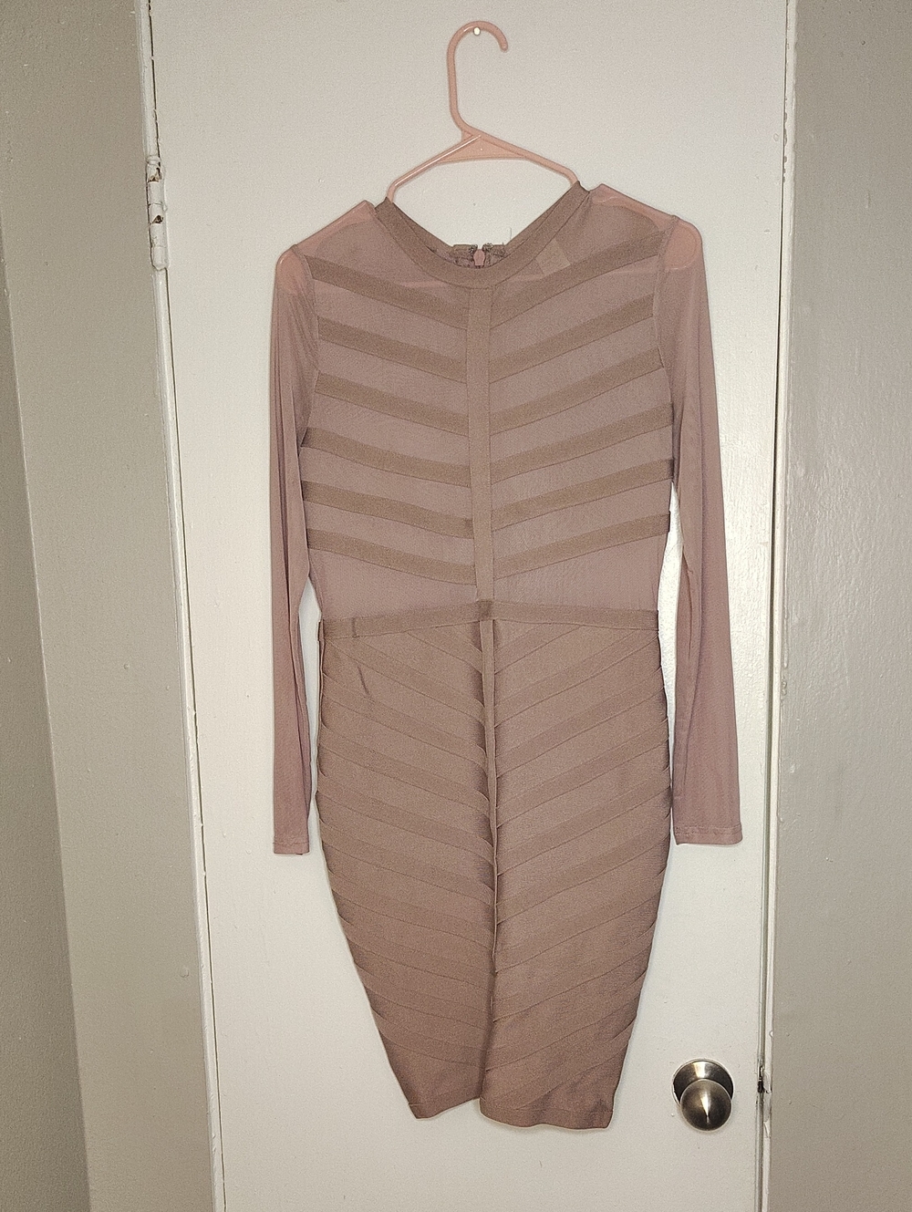 Black Label Mauve Long-Sleeve Bandage Bodycon Dress Size L